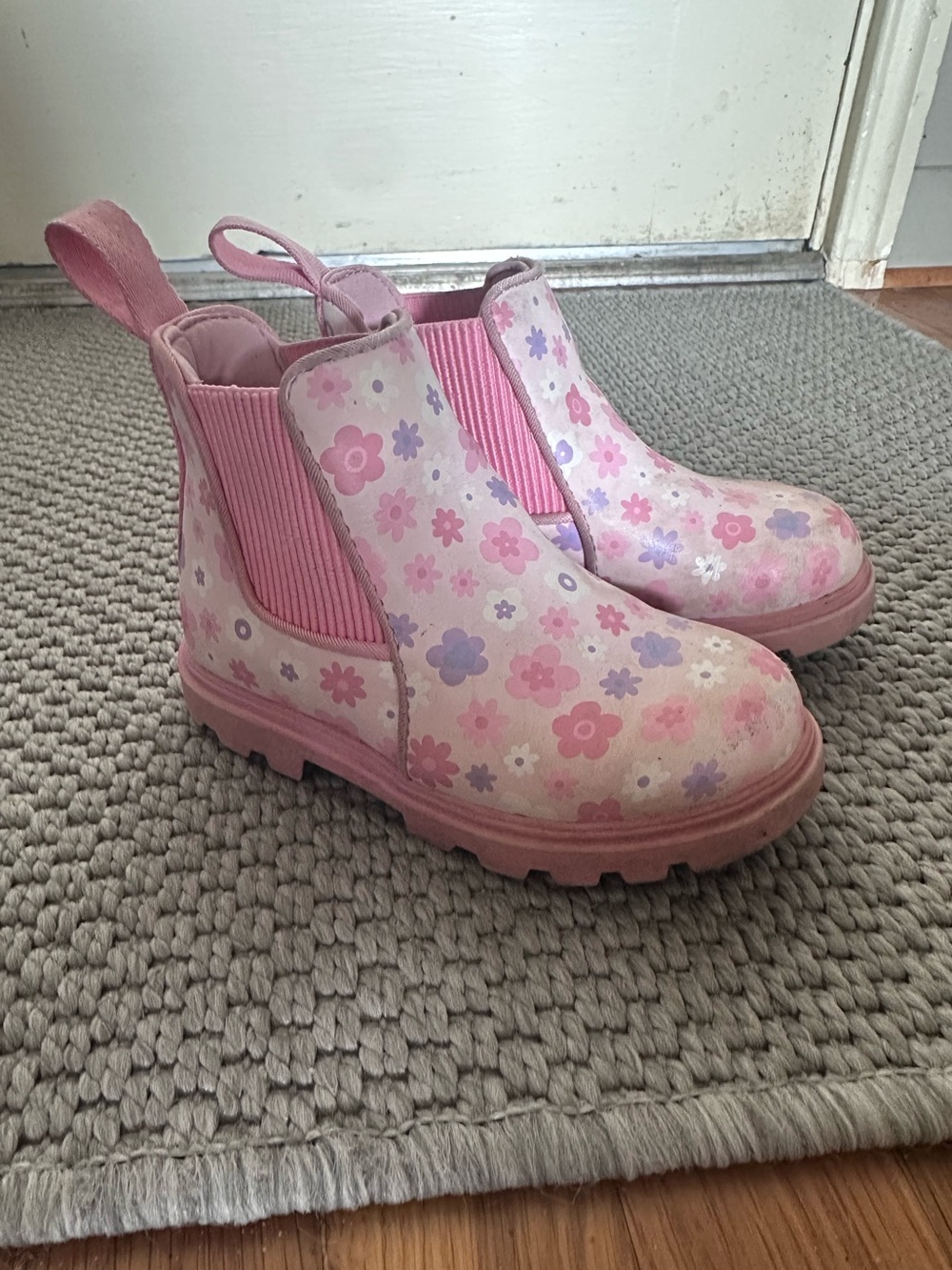 Native Kids Pink Floral Chelsea Rain Boots
